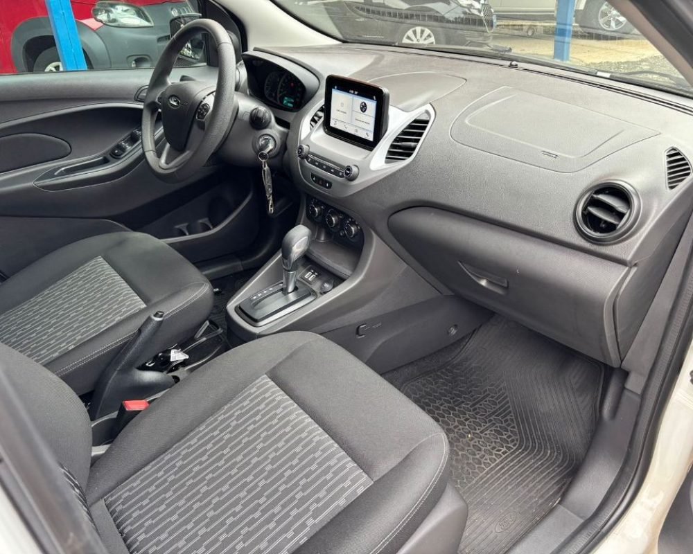 WhatsApp Image 2025-12-01 at 17.21.40 (1)