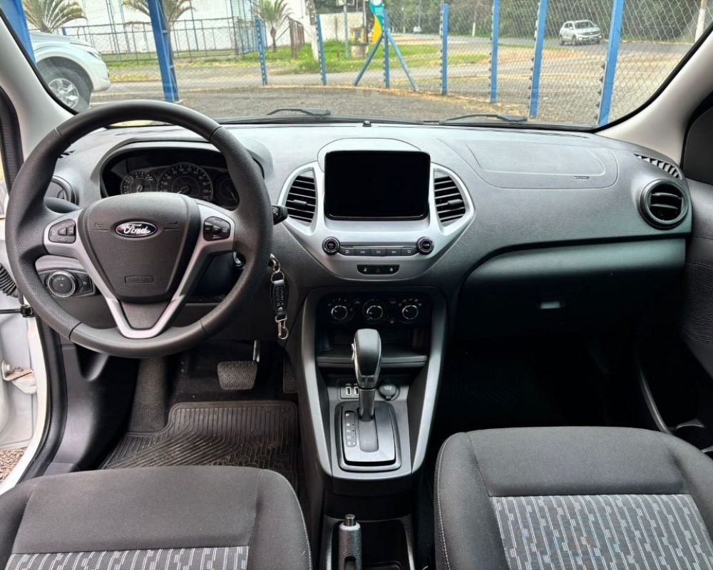 WhatsApp Image 2025-12-01 at 17.21.43