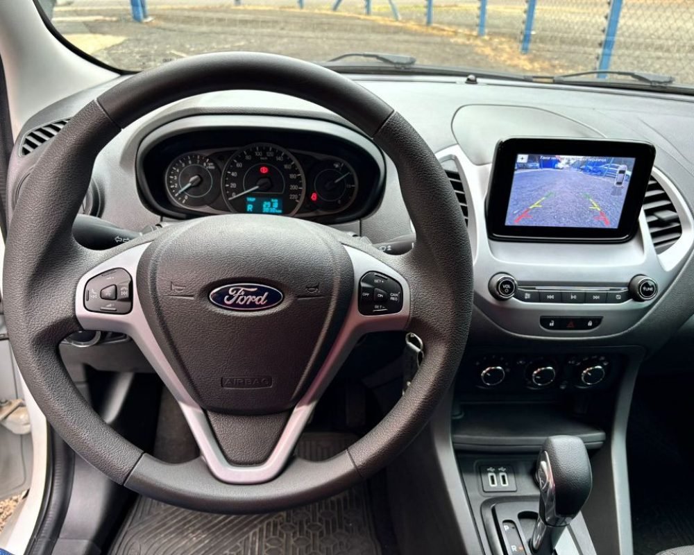 WhatsApp Image 2025-12-01 at 17.21.45 (1)